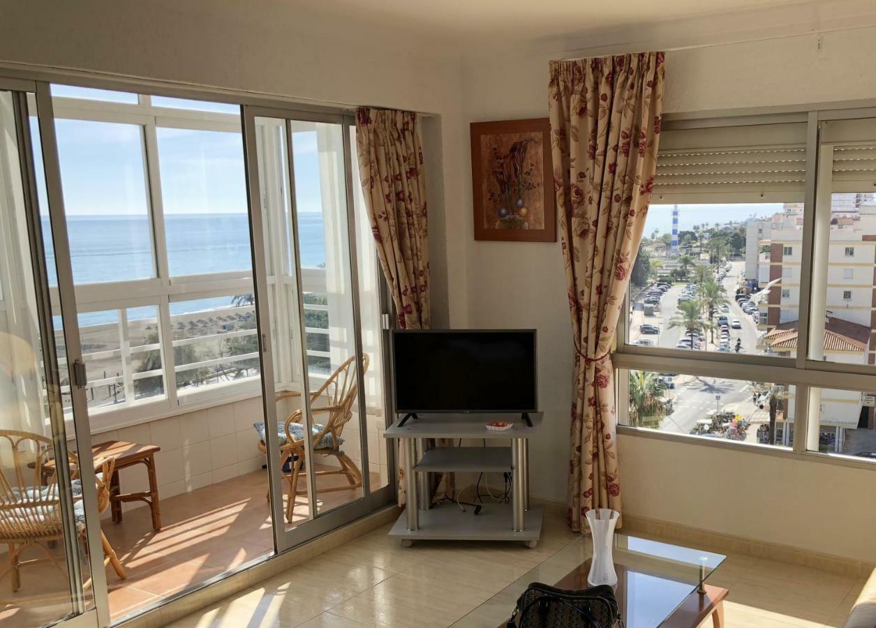 Piso Exclusivo En Primera Linea De Playa Apartment Torre Del Mar Luaran gambar